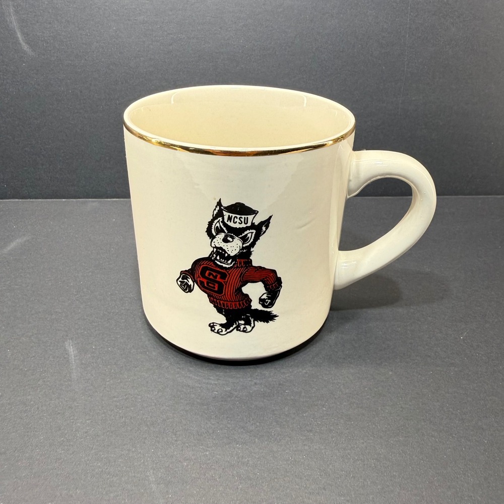 Vintage NC State Wolfpack 1982-83 NCAA Champions Mug Tuffy Mascot Gold Rim